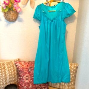 Vintage Elegant floral lace Teal Nightgown size medium